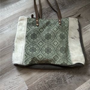 Myra Bag